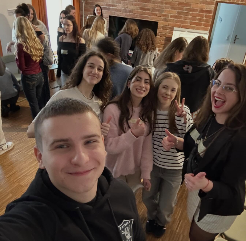 Empowerment through Creative Arts and Participation for European Teens